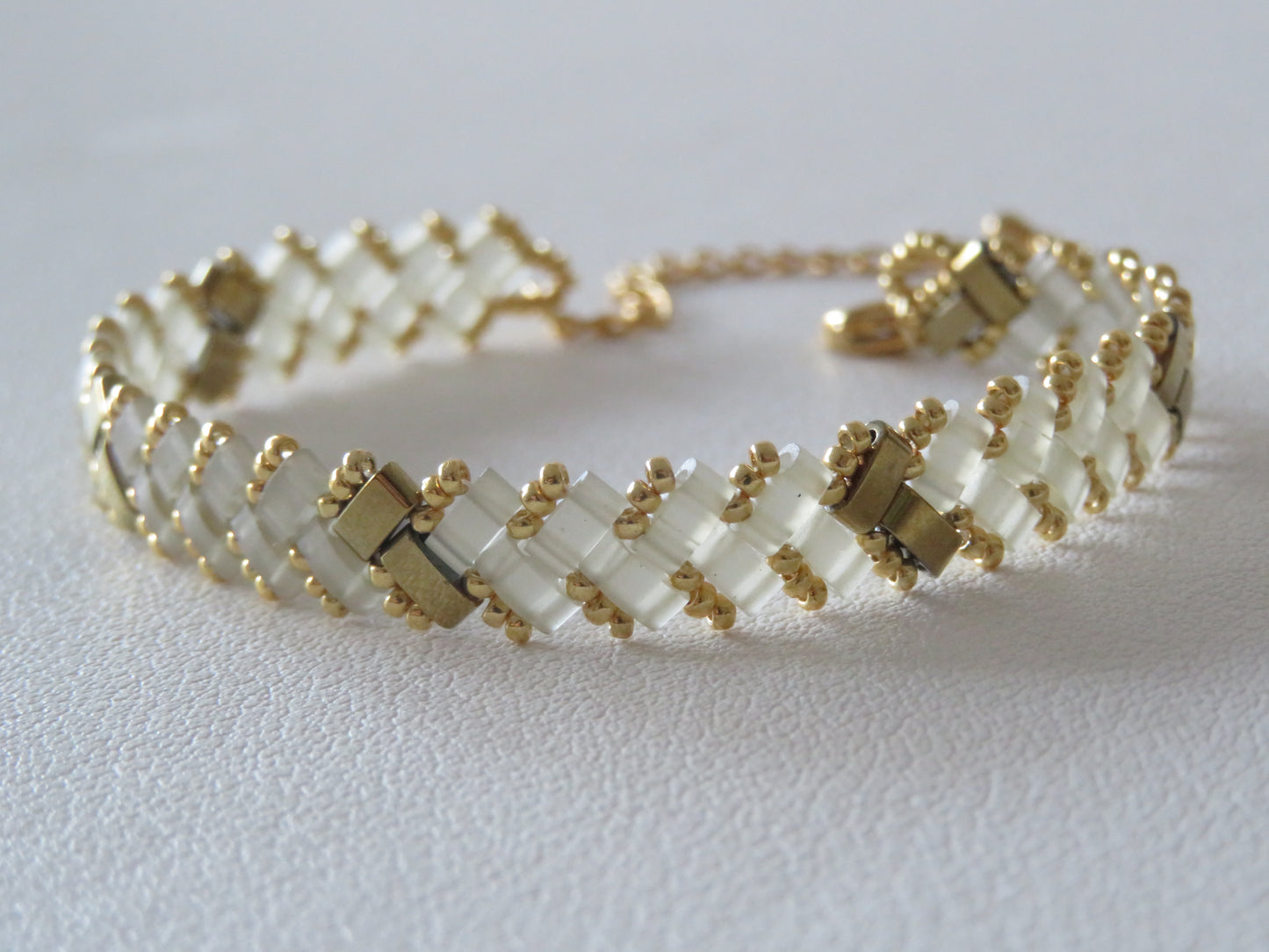 Bracelet 1 rang huitre et doré