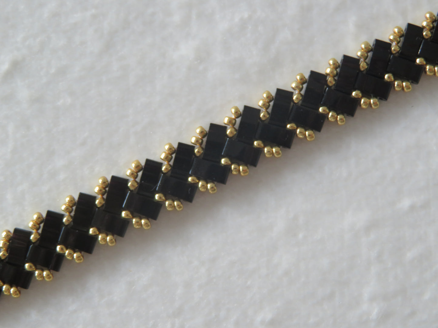 Bracelet 1 rang uni noir brillant