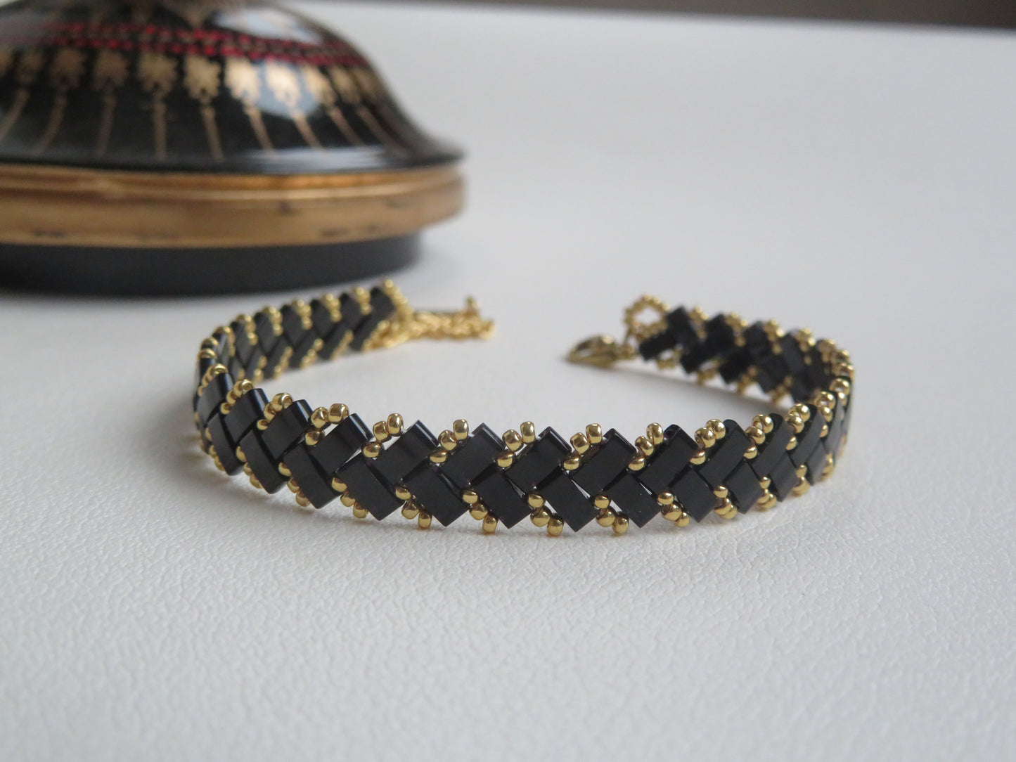 Bracelet 1 rang uni noir brillant