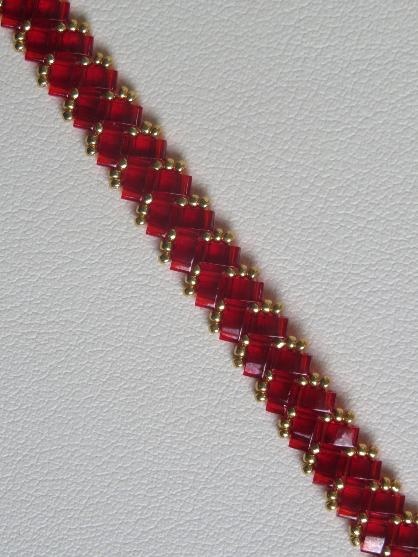 Bracelet 1 rang uni rouge