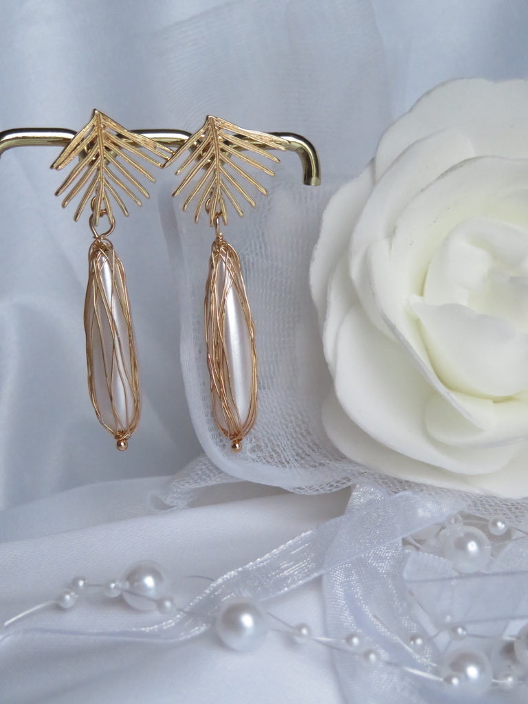 Boucles d'oreilles Feuille de palmier et perle