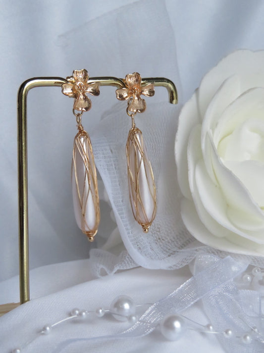 Boucles d'oreilles fleur et perle