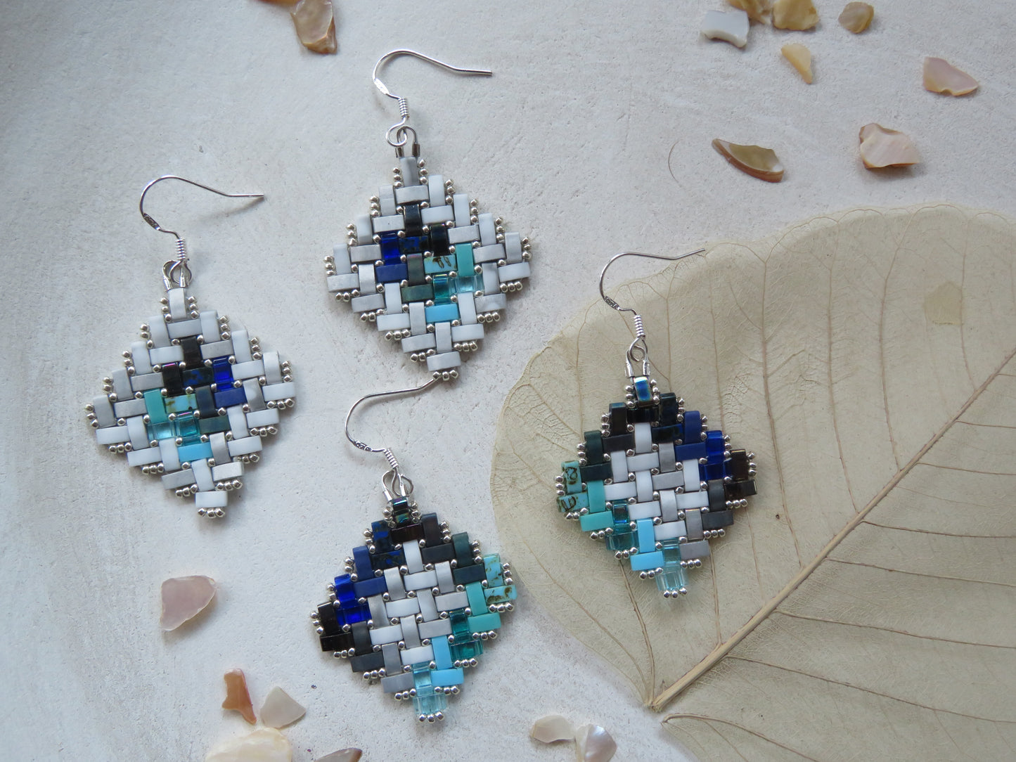 Large square Earrings with outside gradient